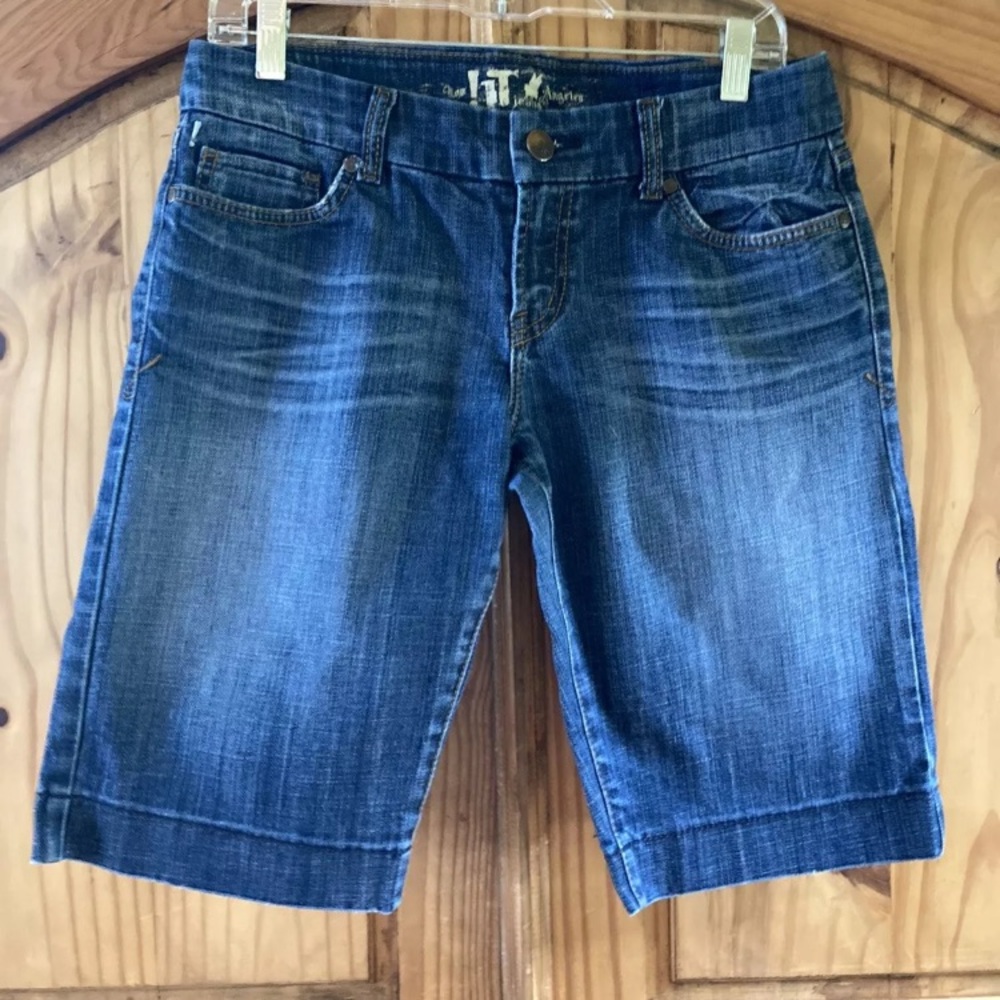 Men !IT Los Angeles distressed blue jean denim Bermuda shorts size 30